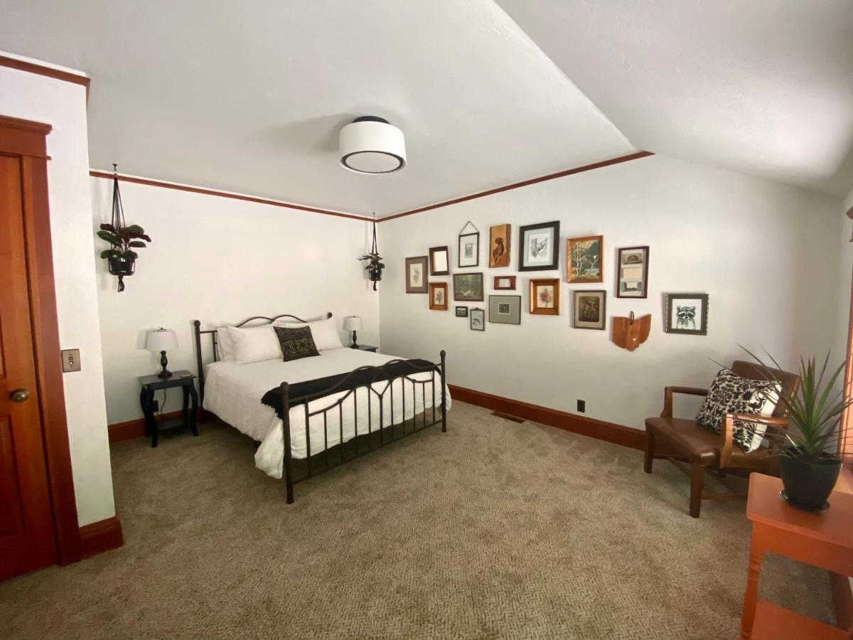 Mount Tom House Bed and Breakfast Harrisburg Habitación foto