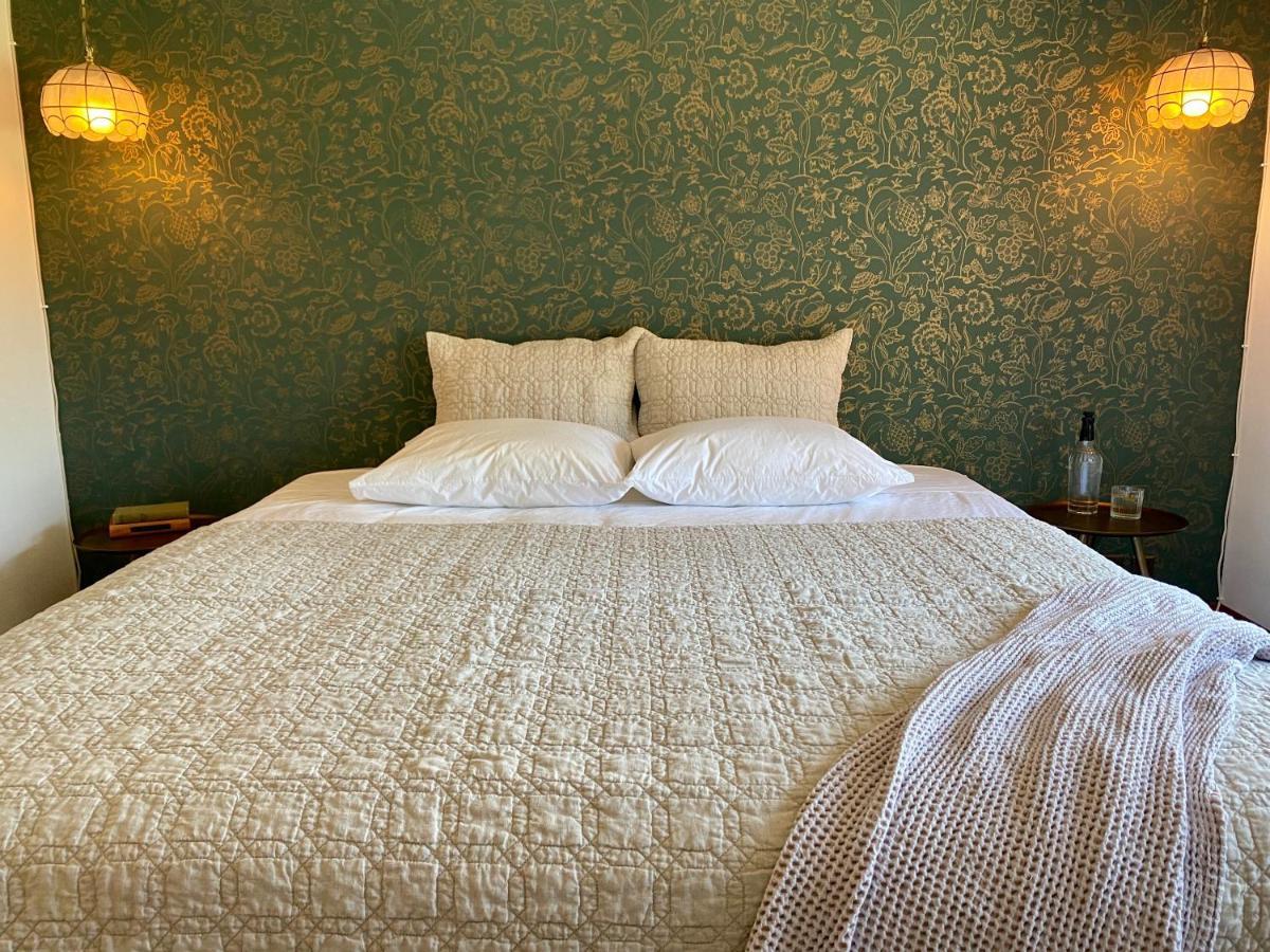 Mount Tom House Bed and Breakfast Harrisburg Habitación foto